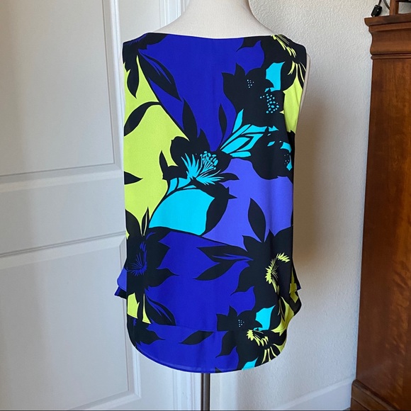 Versatile and Flattering - Picture 2 of 4